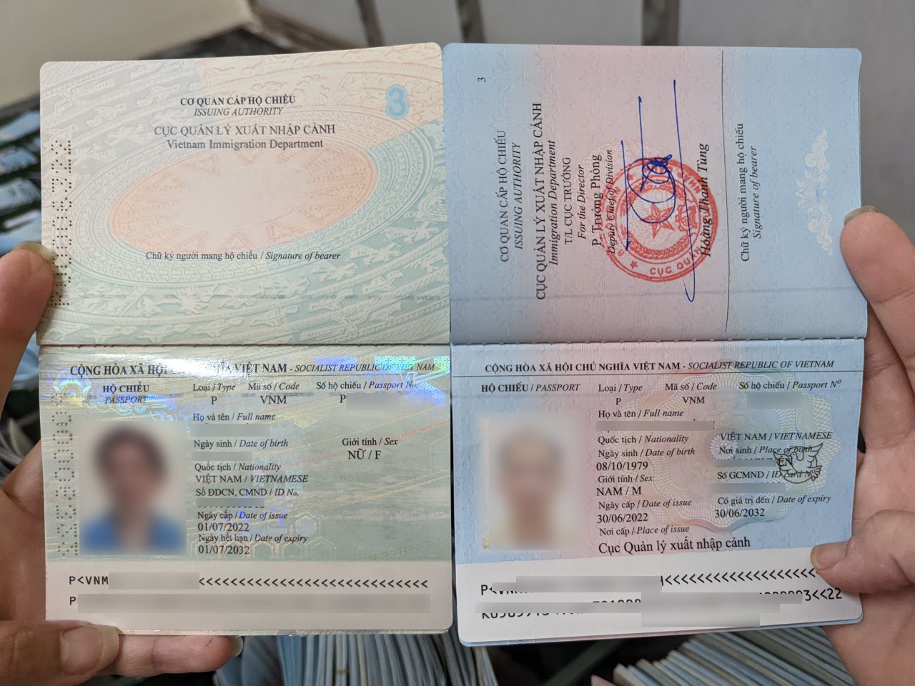Miễn lệ phí việc bổ sung "nơi sinh" vào bị chú hộ chiếu