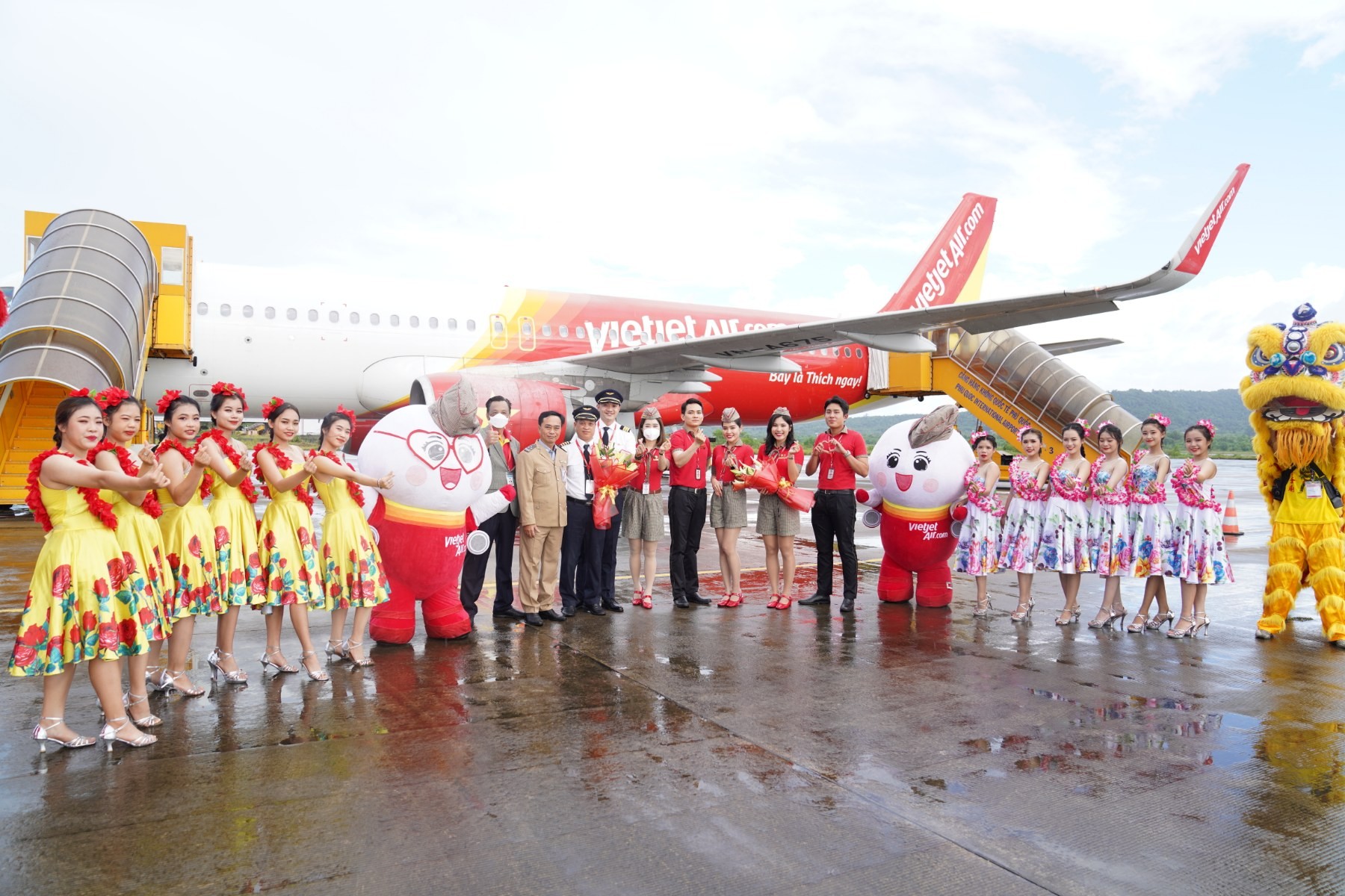 Vietjet khai trương hai đường bay mới kết nối Phú Quốc với New Delhi, Mumbai