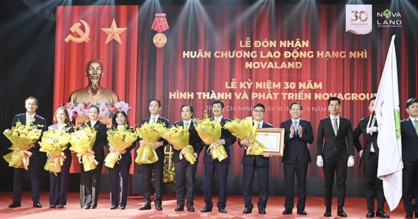 Novaland vinh dự được Chủ tịch nước trao tặng Huân chương Lao động hạng Nhì