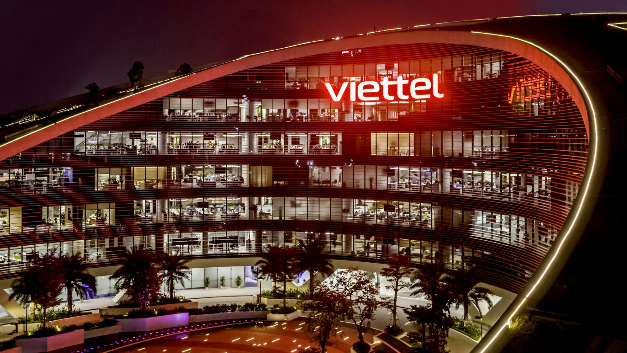 Viettel: Nhà mạng đầu tiên cung cấp dịch vụ VoLTE và 5G chuyển vùng quốc tế