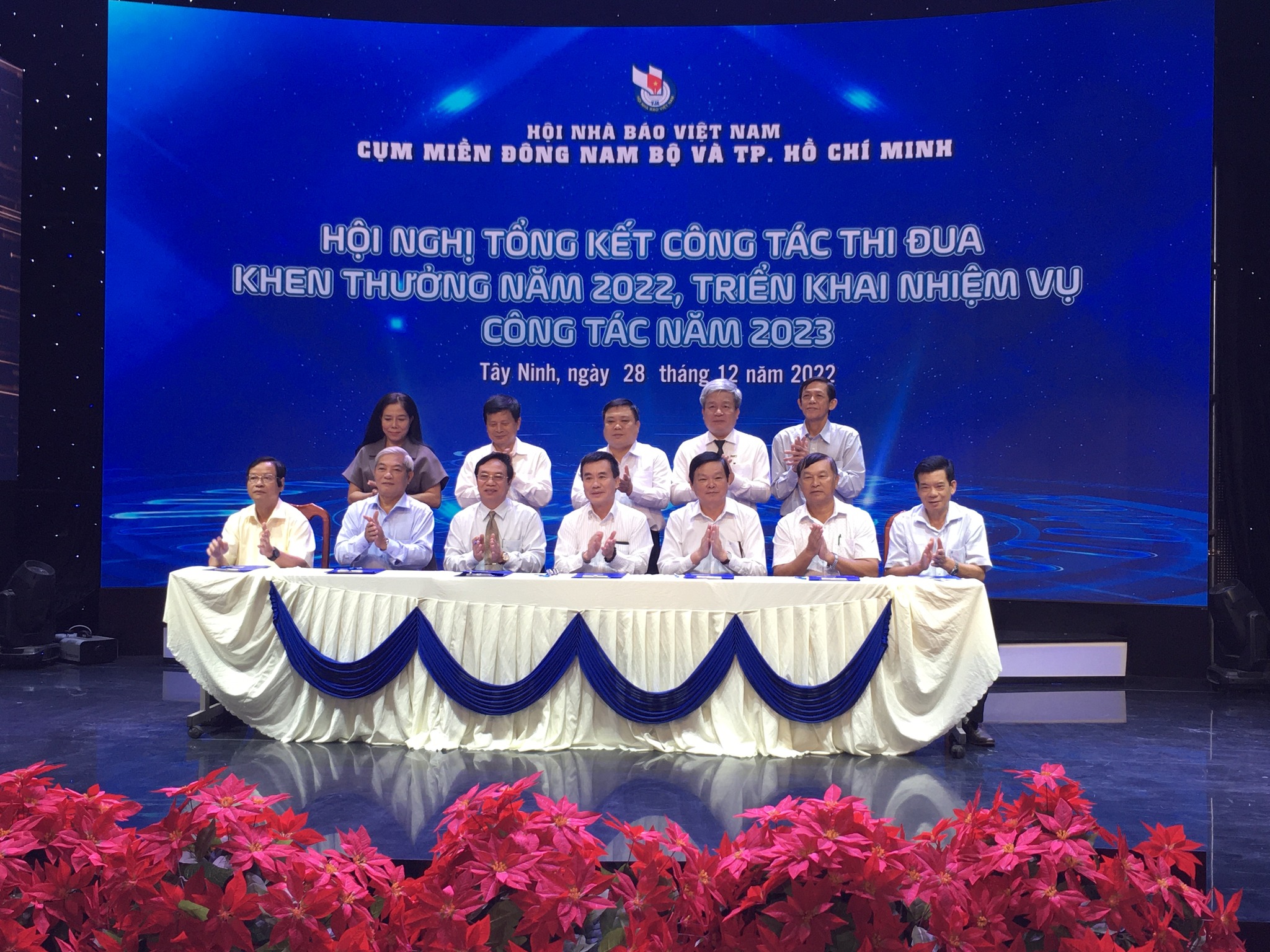 Tổng kết công tác Cụm thi đua các Hội Nhà báo miền Đông Nam bộ và TP. Hồ Chí Minh