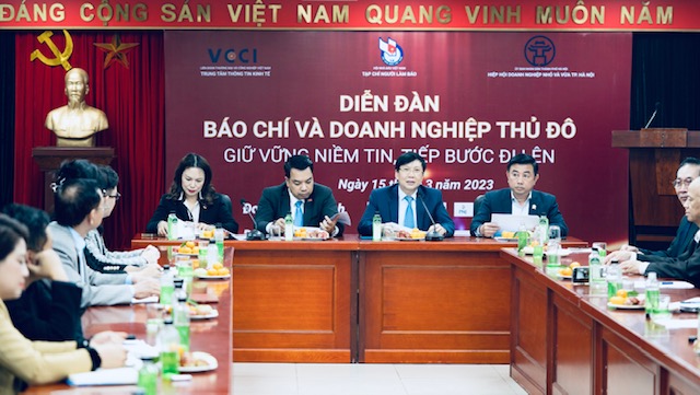 Diễn đàn báo chí và doanh nghiệp Thủ đô: Giữ vững niềm tin, tiếp bước đi lên