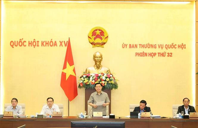 Khai mạc Phiên họp thứ 32 của Ủy ban Thường vụ Quốc hội