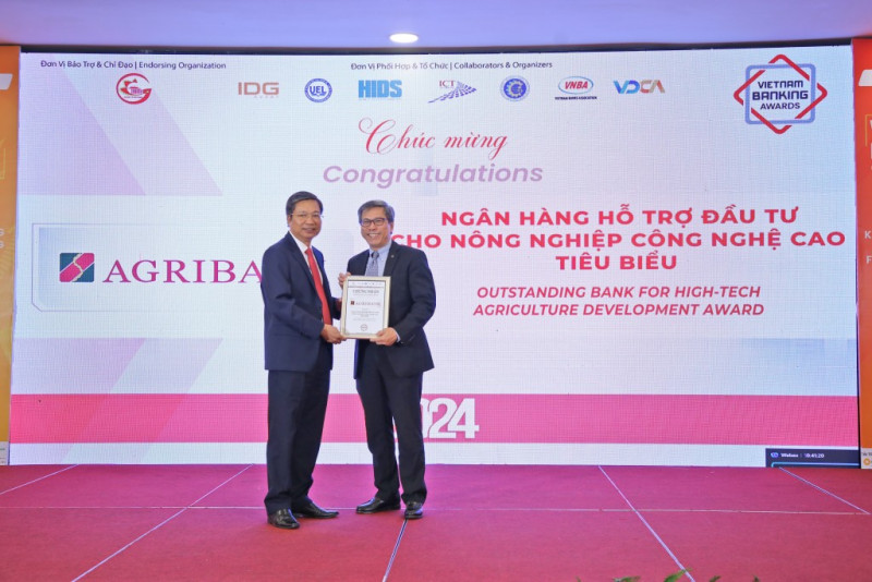 Agribank được vinh danh ở 3 giải thưởng Ngân hàng Việt Nam tiêu biểu 2024