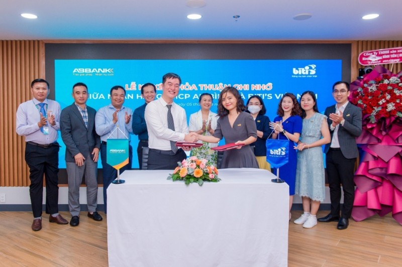 ABBANK và Biti’s hợp tác, kiến tạo trải nghiệm khách hàng hạnh phúc