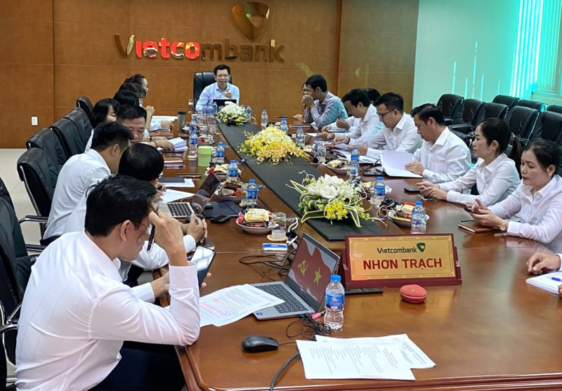 Chi bộ Vietcombank Nhơn Trạch: Tích cực vận dụng tư tưởng Hồ Chí Minh vào xây dựng “Chi bộ 4 tốt”