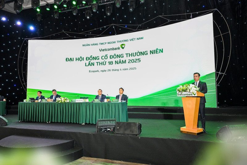 Vietcombank thông qua kế hoạch tăng vốn điều lệ và định hướng kinh doanh trong năm 2025