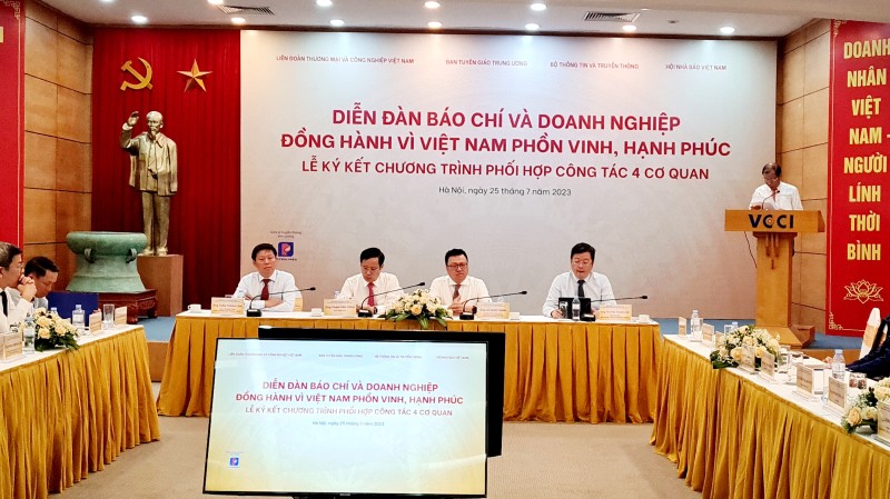 Xây dựng mối quan hệ báo chí và doanh nghiệp vì Việt Nam phồn vinh, hạnh phúc