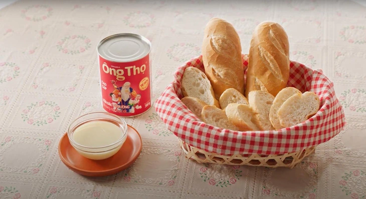 Bánh mì chấm sữa, nét văn hóa ẩm thực