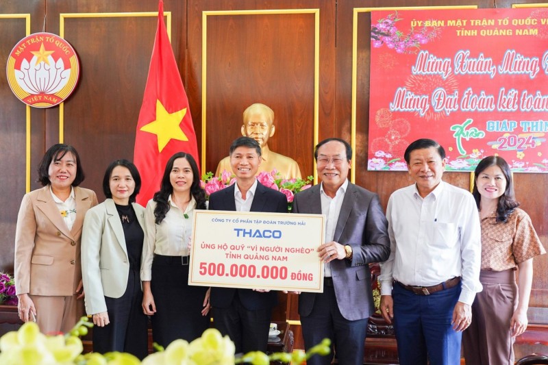 THACO trao gần 25 tỷ đồng cho Quỹ “Vì người nghèo” năm 2024