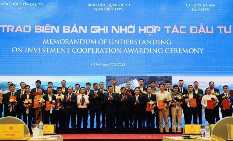29 doanh nghiệp cam kết đầu tư 5 tỷ USD tại Quảng Bình