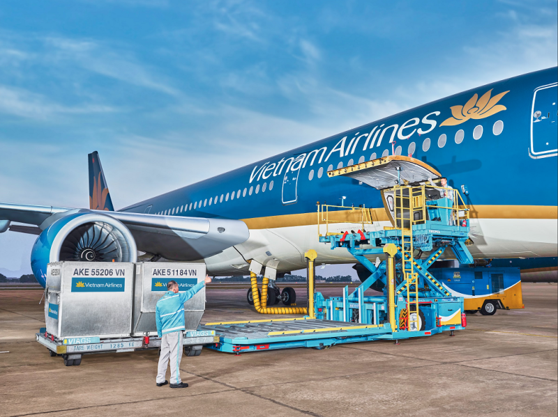 Vietnam Airlines vận chuyển miễn phí hàng hóa cứu trợ vùng bão lũ miền Bắc