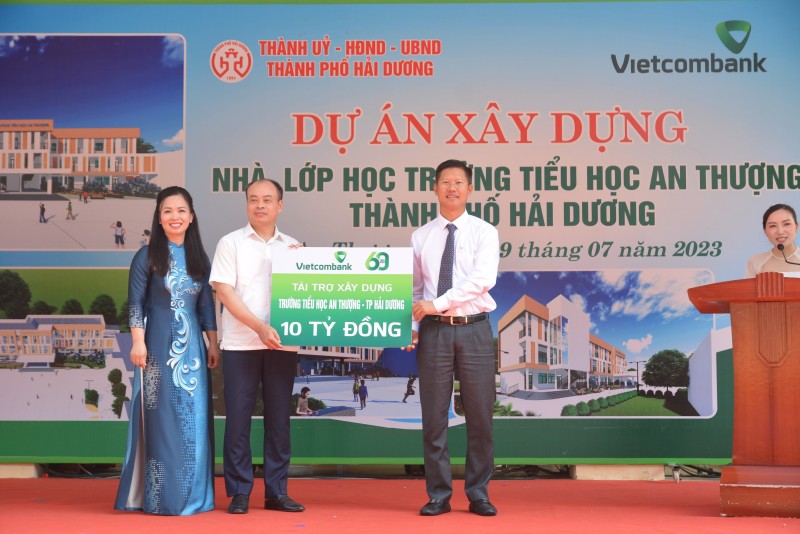 Vietcombank tài trợ 10 tỷ đồng xây dựng trường tiểu học tại Hải Dương