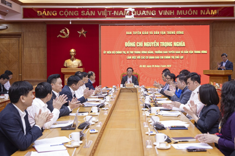 Khẳng định tính tiên phong của các cơ quan báo chí chính trị chủ lực
