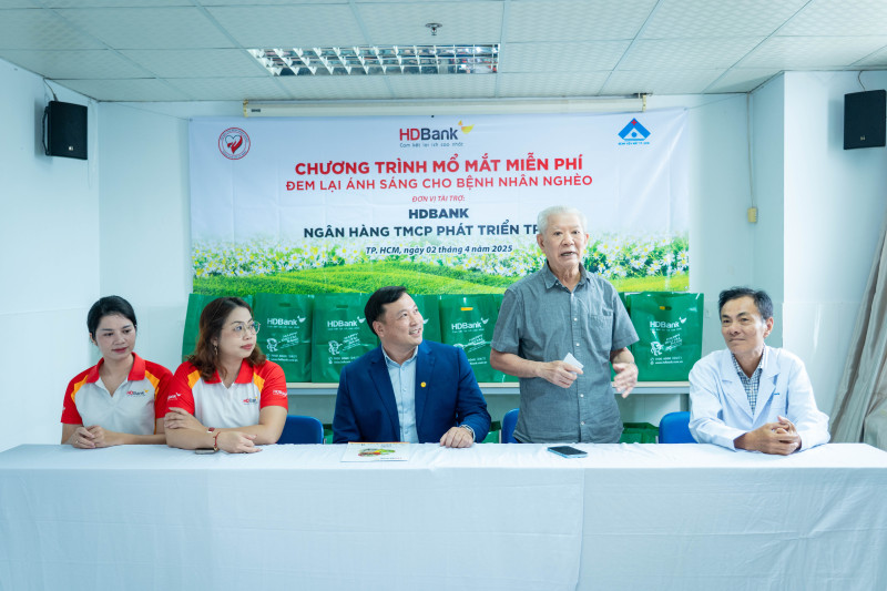 HDBank tiếp tục mang ánh sáng tới hàng nghìn bệnh nhân nghèo bị đục thủy tinh thể