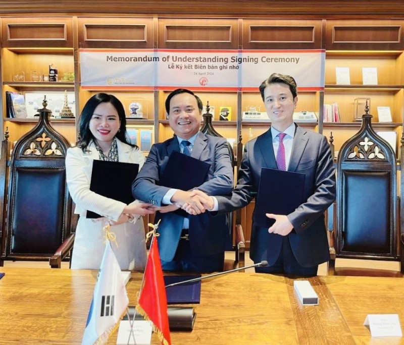 UBND tỉnh Quảng Trị, T&T Group và Công ty năng lượng SK E&S ký kết hợp tác chuyển đổi năng lượng và tăng trưởng xanh