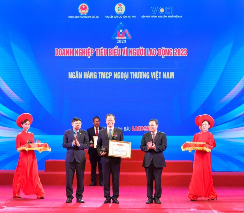 Vietcombank được vinh danh “Doanh nghiệp tiêu biểu vì người lao động”