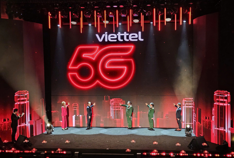 Viettel khai trương mạng 5G đầu tiên tại Việt Nam 