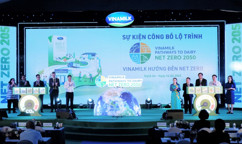 Vinamilk có trang trại và nhà máy sữa đầu tiên tại Việt Nam đạt trung hòa Carbon