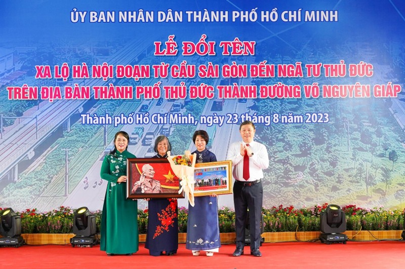 TP. Hồ Chí Minh: Lễ đổi tên xa lộ Hà Nội thành đường Võ Nguyên Giáp