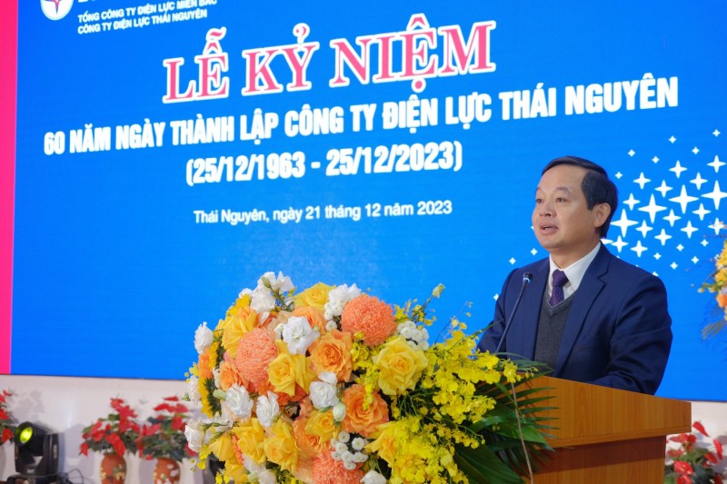 Lễ kỷ niệm 60 năm Ngày thành lập Công ty Điện lực Thái Nguyên: Tiếp tục phát huy truyền thống vẻ vang!